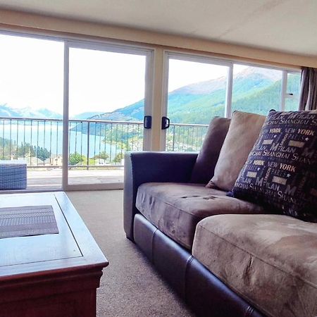 Spacious Home With Awesome Lake Views Queenstown Ngoại thất bức ảnh