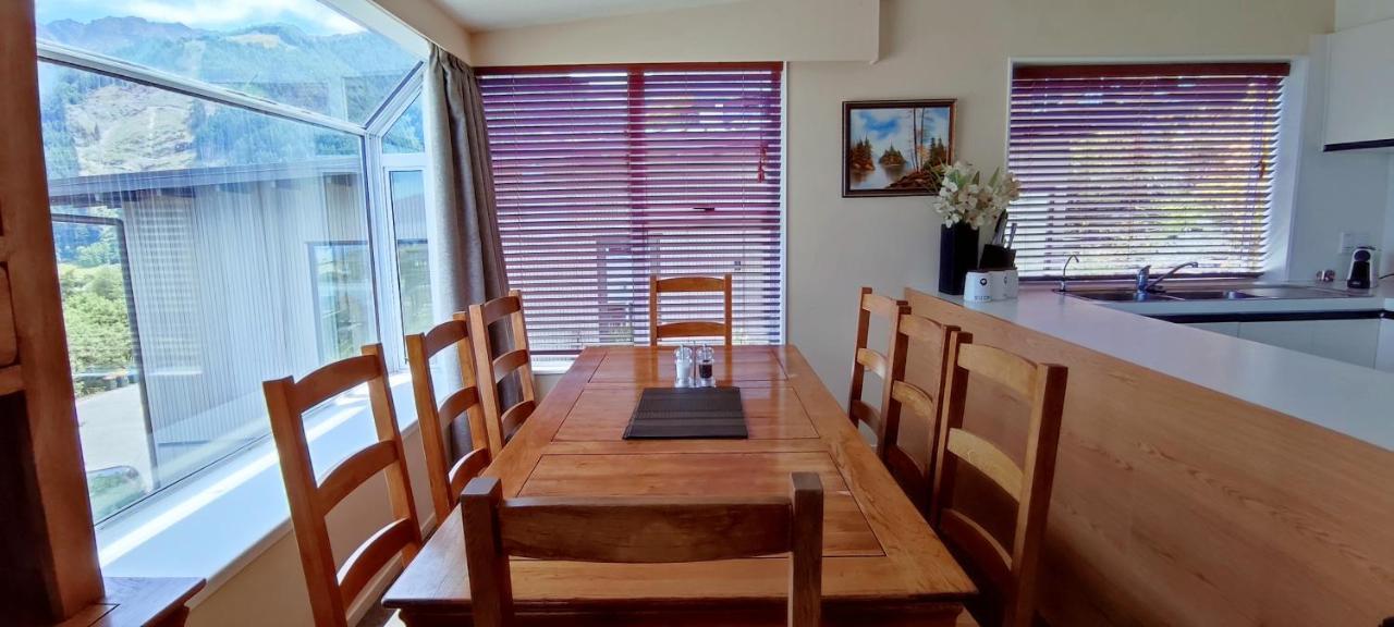 Spacious Home With Awesome Lake Views Queenstown Ngoại thất bức ảnh
